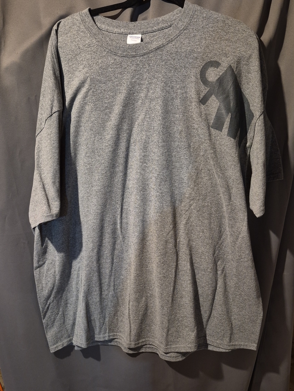 Gildan Men's Heather Gray Short Sleeve Tee with Subtle Chest Graphic